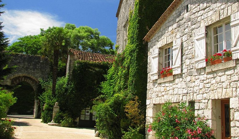 Maison en pierre : vivre au milieu de matériaux sains et naturels